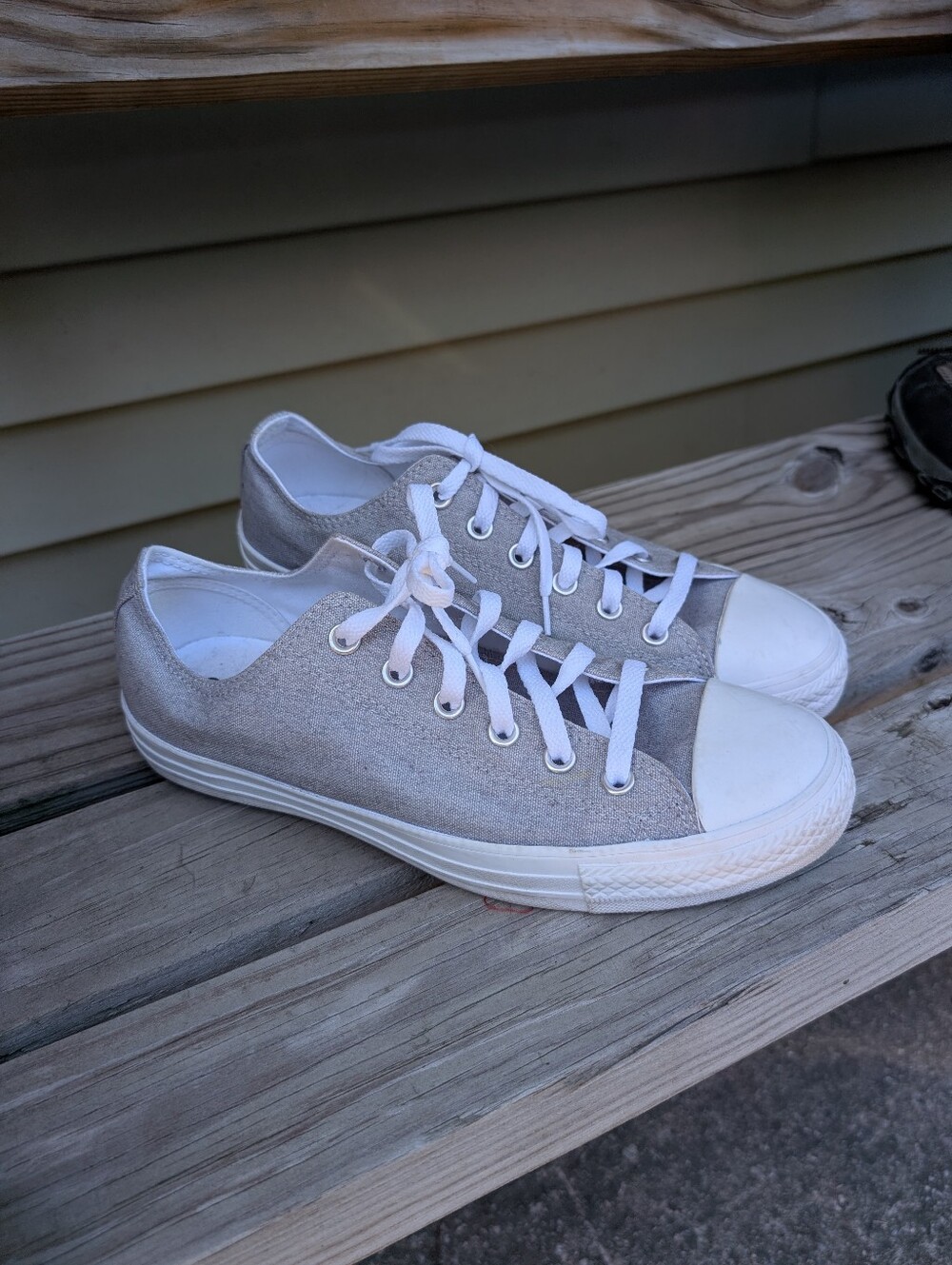 Converse Chuck Taylor All Star Grey Low Top Sneakers Men's 8 Women's 10